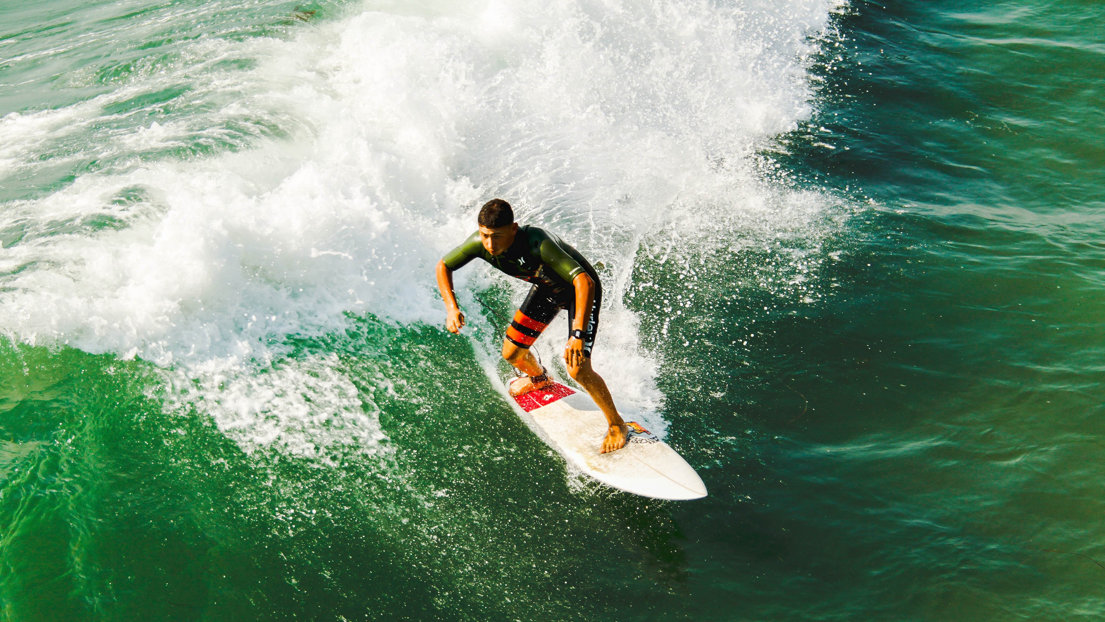 从斯德哥尔摩到成都，当马龙的怒吼点燃瑞典队的翻盘之夜